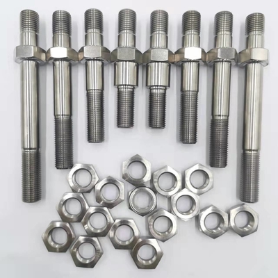 Получите наилучшие результаты с Eagle's Sprint Car Chassis Universal Fitment Titanium One Nut или Q/C R/R S/P Plus Bolt Kit
